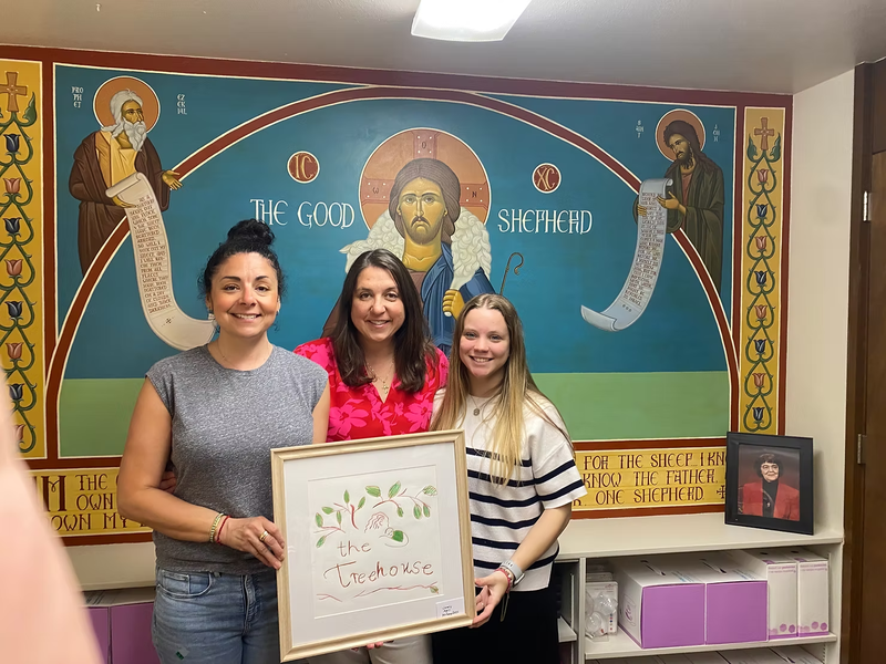 Supporting Moms, Strengthening Communities